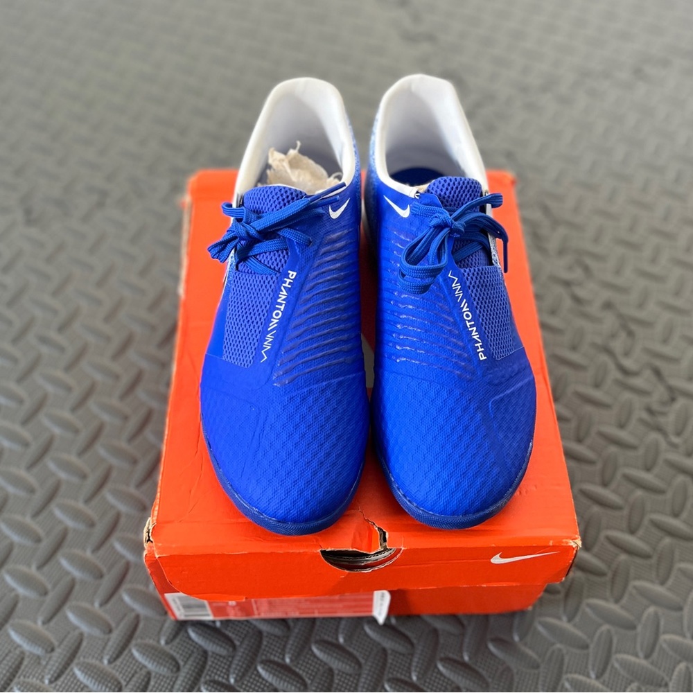 Nike Phantom Venom Academy Soccer Turf Cleats